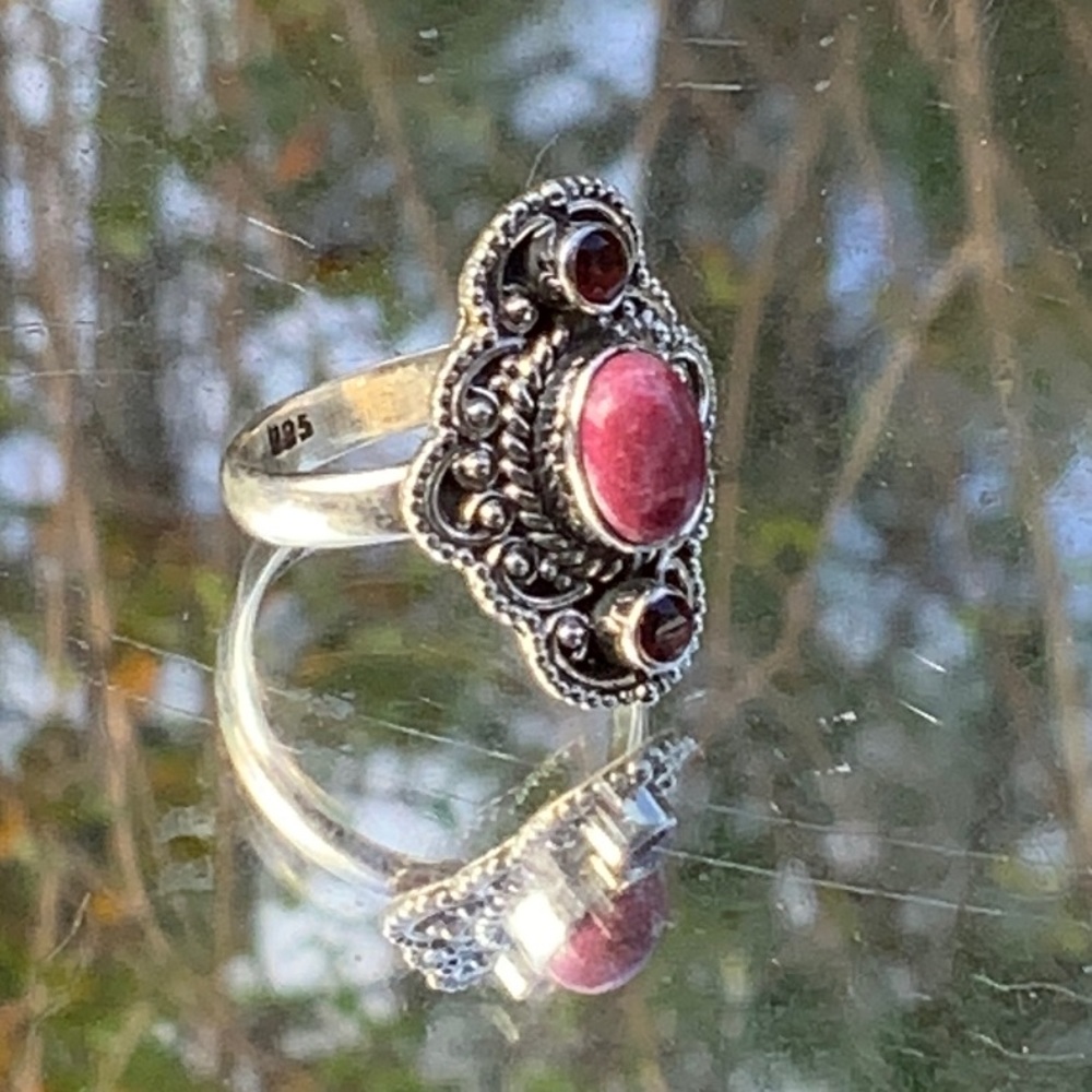 PINK THULITE & GARNET 925 STERLING SILVER RING, SIZE 7. - Picture 7 of 13